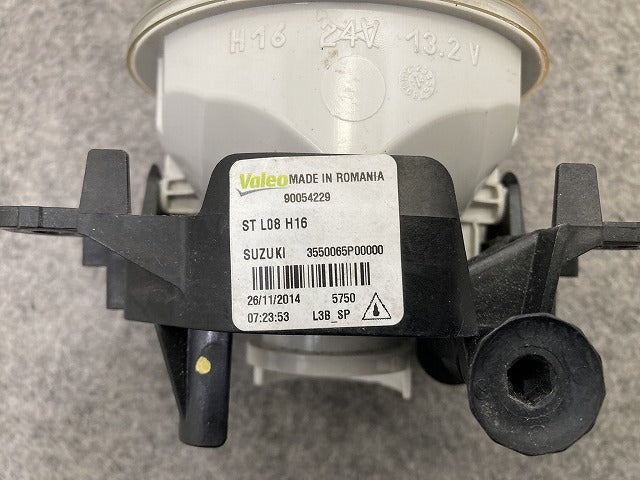 ジムニー JB64W 純正 左右共通 フォグランプ/フォグライト ハロゲン VALEO 90054229 スズキ(149908)