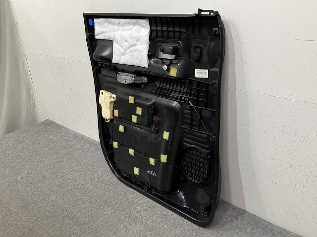 スペーシア カスタム MK53S 純正 右  フロント ドア トリム 83714-79R0 素地 スズキ(149936)