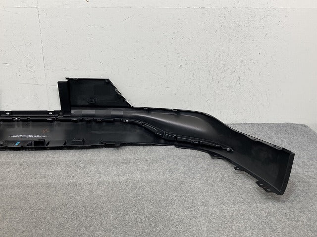 新車取り外し!クラウン クロスオーバー AZSH35 RS/TZSH35 純正 リア スポイラー 52169-30320/30/460/470 素地 トヨタ(149941)