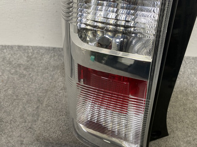 ワゴンR スティングレー/MH23S 純正 左 テールランプ/ライト/レンズ ハロゲン TOKAIDENSO 35603-70K1 スズキ(149961)