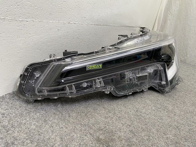 カローラ ツーリング 210系/MZEA17W/MZEA12W/ZWE219W/ZWE215W 純正 左 ヘッドライト/ランプ LED レベライザー 刻印W LH 12-647(149963)