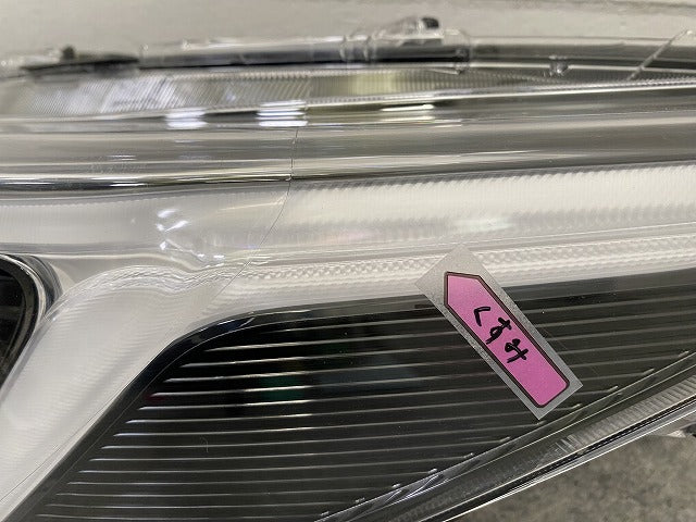 カローラ ツーリング 210系/MZEA17W/MZEA12W/ZWE219W/ZWE215W 純正 左 ヘッドライト/ランプ LED レベライザー 刻印W LH 12-647(149963)