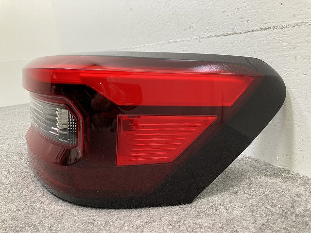 ライズ A200A/A210A/A201A/A202A 純正 右 テールランプ/ライト/レンズ LED 刻印S ICHIKOH D248 81551-B1200 トヨタ(149964)