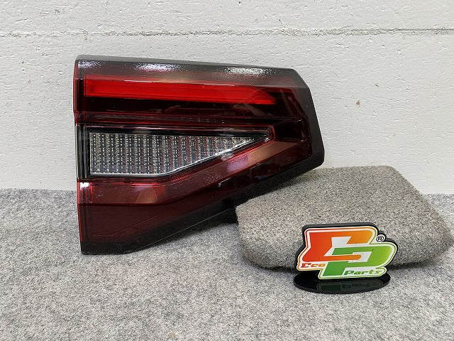 ライズ A200A/A210A/A201A/A202A 純正 左 テールランプ/ライト/レンズ LED フィニッシャーランプ ICHIKOH D249 81590-B1011 トヨタ(149966)