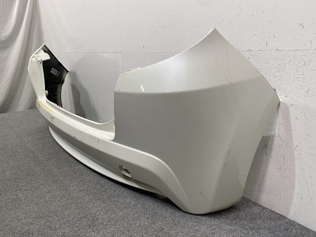 フィット GE6/GE7/GE8/GE9 ハイブリッド/GP1 純正 後期 リア バンパー 71501-TF0X-ZX00 プレミアムホワイトパール NH624P ホンダ(149992)