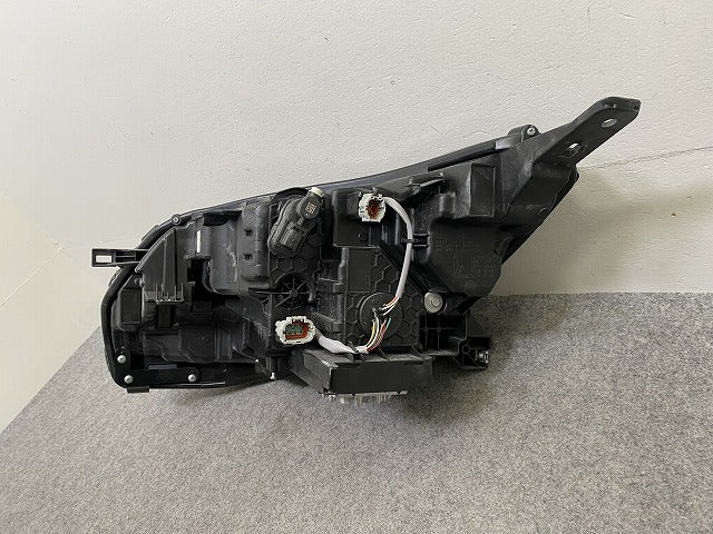 オーラ/AURA FE13/FSNE13 純正 右 ヘッドライト/ランプ LED レベライザー 刻印C RH ICHIKOH 1994 日産(150007)