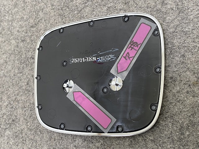 新車取り外し!オデッセイ ハイブリッド e:HEV アブソルート RC4/RC5 純正 フロント エンブレム/オーナメント 75701-TKN-H000(150017)