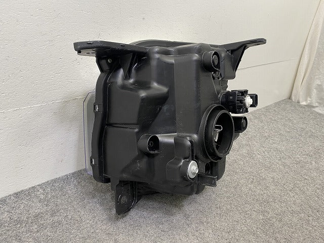 N-WGN/NWGN/Nワゴン JH3/JH4 純正 右 ヘッドライト/ランプ ハロゲン レベライザー 刻印N RH STANLEY W4831 ホンダ(150056)
