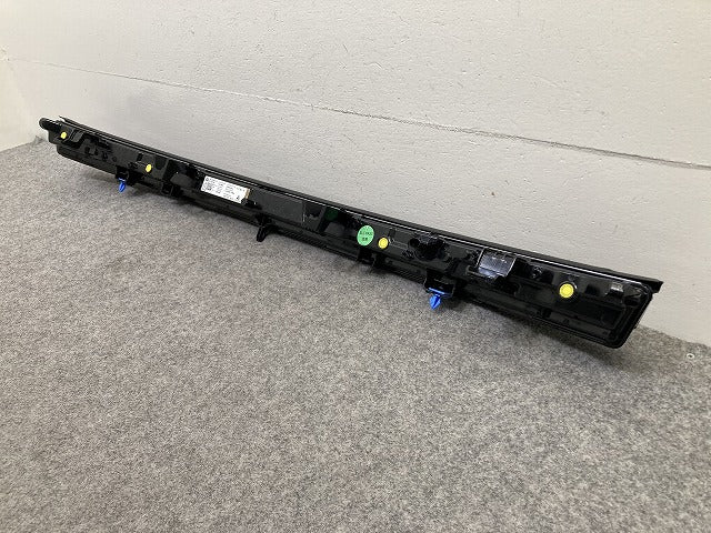 モデルY 社外 ヘッドライト/ランプ LED フロント センター ライトバー HELLA 017.537-00 2038294-00-C テスラ(150061)