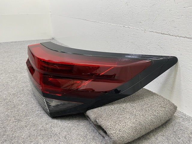 オーラ AURA/ノート NOTE FE13/FSNE13/E13/SNE13 純正 右 テールランプ/ライト/レンズ LED RH ICHIKOH D269 日産(150068)