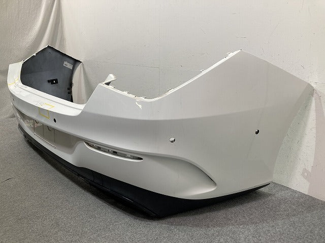 CLAクラス C118/W118 純正 リア バンパー スポイラー付 Rバンパー A 118 885 95 01 ポーラーホワイト 149 メルセデスベンツ(150069)