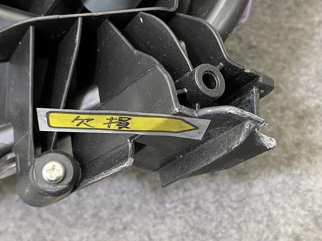シエンタ 170系/NSP170G/NCP175G/NHP170G 純正 後期 右 ヘッドライト/ランプ LED レベライザー 刻印33 ICHIKOH 52-317 81130-52N00(150070)