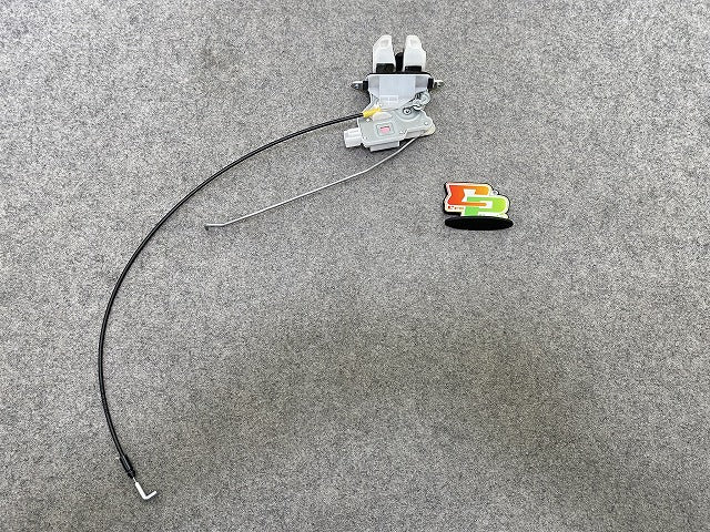 クリッパー NV100 DR17V 純正 リア トランク/バックドアロック ソレノイド 90502-4A01E 日産(150075)