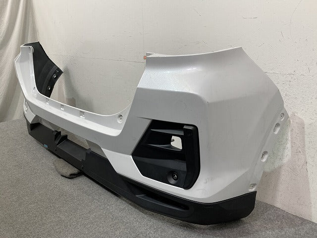 ライズ A200A/A210A/A201A/A202A 純正 リア バンパー スポイラー付 Rバンパー 52159-B1310 シャイニングホワイトパール W25 トヨタ(150081)