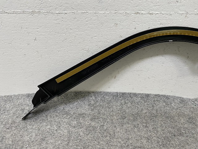 新品!ランドクルーザー/ランクル 250/TRJ250W/GDJ250W 純正 右 フェンダーアーチモール クォーターモール 75873-60050 素地(150085)