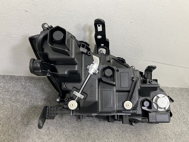 クラウン 220系/ARS220/AZSH20/AZSH21/GWS224 純正 左 ヘッドライト/ランプ LED 刻印B LH KOITO 30-450 81145-30P00 トヨタ(150108)