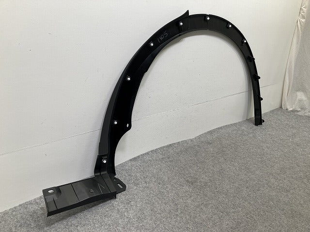 新車取り外し!クラウン クロスオーバー AZSH35 RS/TZSH35 純正 右 リア フェンダーアーチモール 75605-30210 MSD15-30001-A0 素地(150131)
