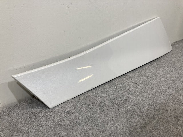 ヴォクシー/ノア 90系/ZWR90W/ZWR95/MZRA90/MZRA95 純正 左 スライドレール カバー 60836-V1010 ホワイトパールクリスタルシャイン(150162)