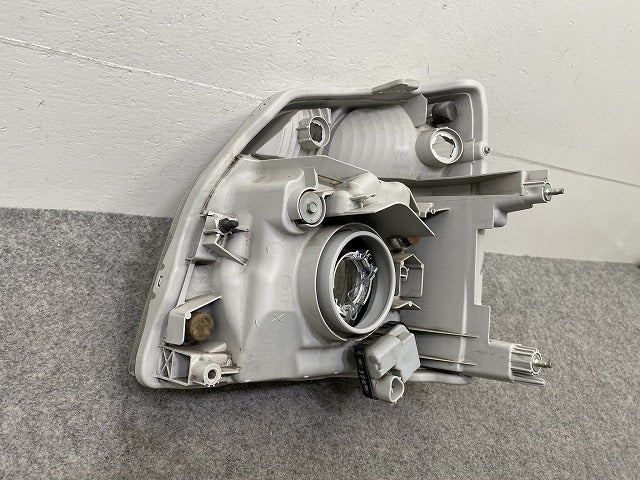 キャリイ トラック DA16T 純正 右 ヘッドライト/ランプ レベライザーハロゲン KOITO 100-59296 35120-82M01 スズキ(150165)