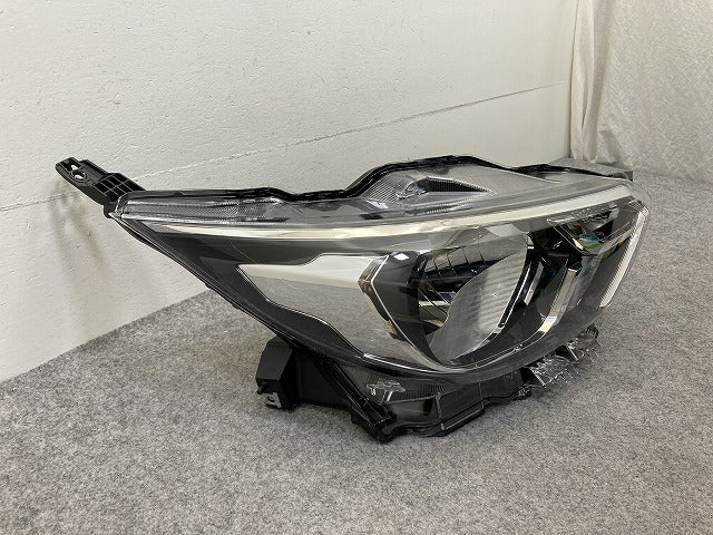 デイズ B43W/B46W 純正 右 ヘッドライト/ランプ ハロゲン レベライザー RH KOITO 100-23775 日産(150205)