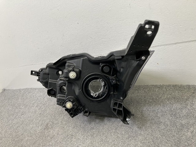 デイズ B43W/B46W 純正 右 ヘッドライト/ランプ ハロゲン レベライザー RH KOITO 100-23775 日産(150205)