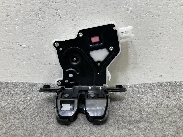 セレナ C27/HC27/HFC27/GC27/GNC27 純正 リア バックドアロック/リアゲートロック 90502-5TA0C 日産(150210)
