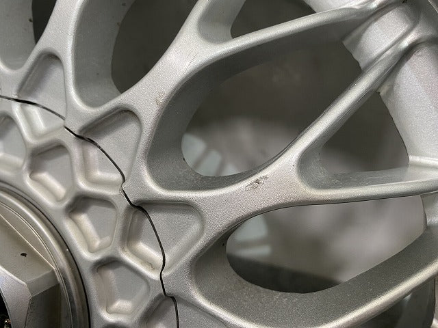 エクストレイル/スカイライン/セレナ 等 純正 タイヤホイールセット ラジアル 16x6.5J/ET40/5穴 5H/PCD114.3/ハブ径66mm 日産(150211)