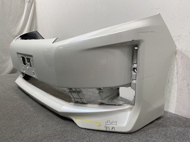 ヴォクシー VOXY V/X 80系/ZRR80G/ZRR85G/ZWR80G 純正 前期 フロント バンパー 52119-28G90 ホワイトパールクリスタルシャイン 070(150221)