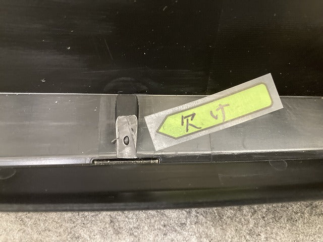 新車取り外し!RAV4 ラブ4 60系/AXAN64 純正 右 リア サイドステップ/サイドスカート プロテクター RH 75077-42080 MSD44-42007-A1(150266)