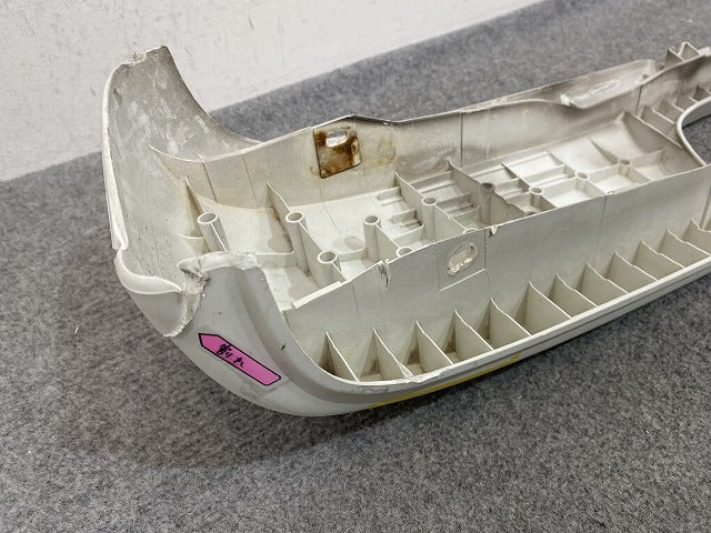 エルフ KR-NKR81EAV  純正 フロント バンパー 白素地 いすゞ(150273)