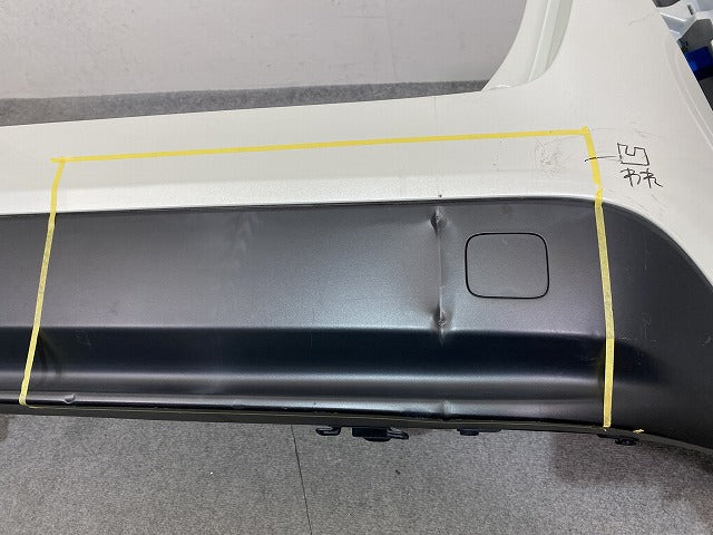 プリウス 50系/ZVW50/ZVW51/ZVW55 純正 前期 リア バンパー スポイラー付 Rバンパー 52159-47110/30 ホワイトパール 070(150314)