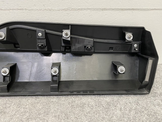 エクストレイル/X-TRAIL T33/SNT33 純正 左 リア サイドパネル ドア モール/プロテクター LH 82871 6RA0B 82871-6RA0B 素地/メッキ(150332)