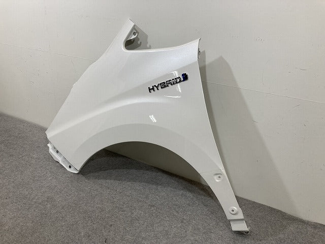ノア NOAH 80系/ZRR80G/ZRR85G/ZRR80W/ZRR85W/ZWR80W/ZWR80G 純正 左 フロント フェンダー ホワイトパールクリスタルシャイン(150342)