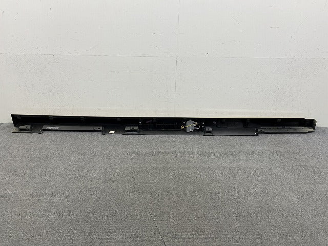 セレナ ハイウェイスター C28/NC28/GC28/FC28/FNC28/GFC28 純正 左 サイドステップ/サイドスカート LH 76851 7DF0A 利休 HAN 日産(150354)