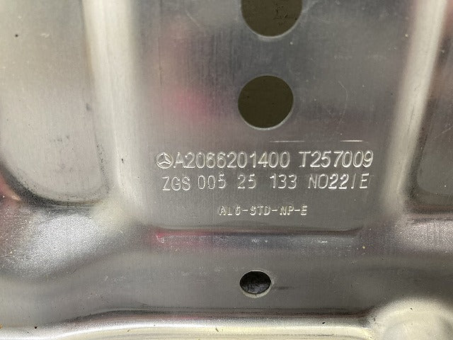 新品!Cクラス W206 純正 フロント ラジエーター コアサポート A2066201400 T257009 シルバー メルセデスベンツ(150356)