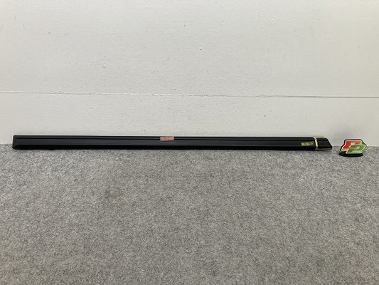 新車取り外し!Gクラス W463  純正 右 フロント フェンダー モール A4636900762 ブラック メルセデスベンツ(150363)
