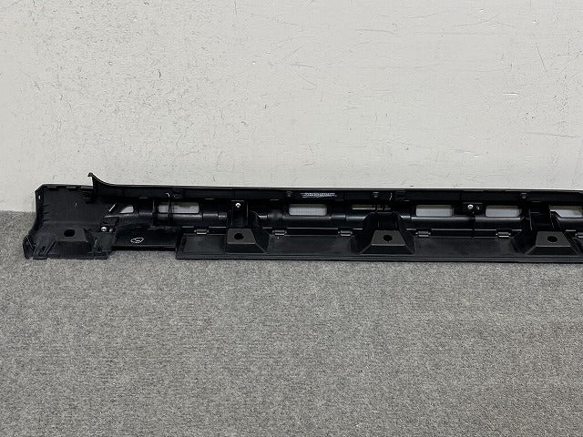 フロンクス WDB3S 純正 右 サイドステップ/サイドスカート RH 77231-74T0 素地 スズキ(150385)
