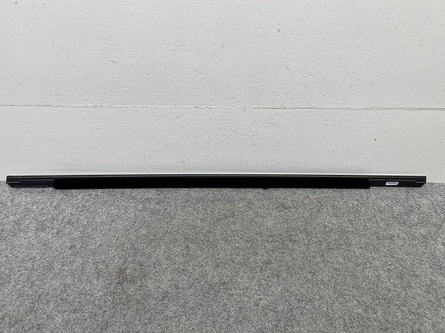 新品!A3 8Y系 純正 左 リア ドア ベルトモール アウター 8Y0 839 475 D 3Q7 8Y0839475D3Q7 メッキ アウディ(150403)