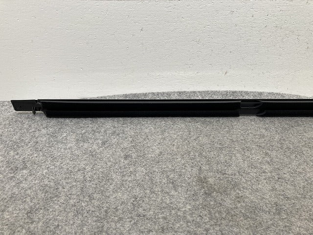 新品!Cクラス W205 純正 リア ドア ベルトモール A20 730 63 06 A2057306706 メッキ メルセデスベンツ(150404)