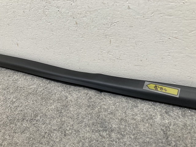 新品!アバルト 500/695 純正 左 フロント ドア ベルトモール 52093007 ブラック フィアット(150406)
