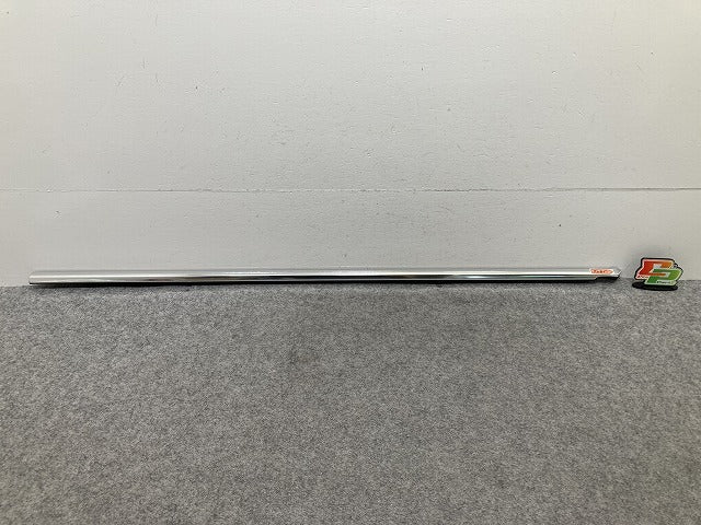 新品!5シリーズ F10 純正 左 フロント ドア ベルトモール 51337182275 BMW(150407)