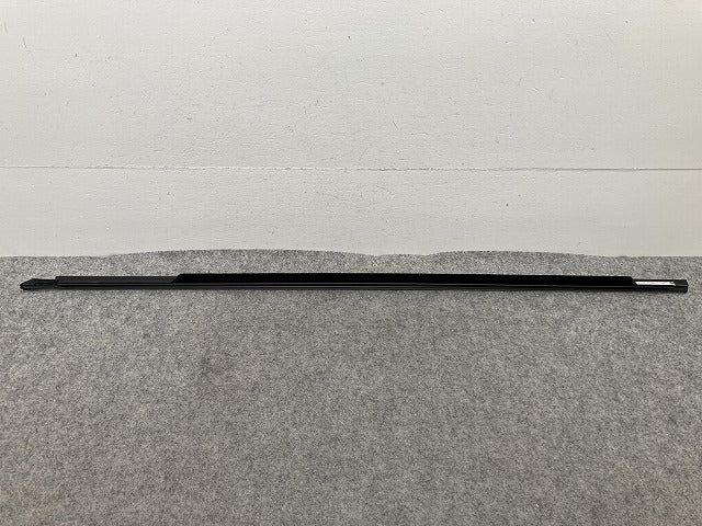 新品! 純正 フロント ドア ベルトモールアウター右側 51337182276 メッキ BMW(150409)