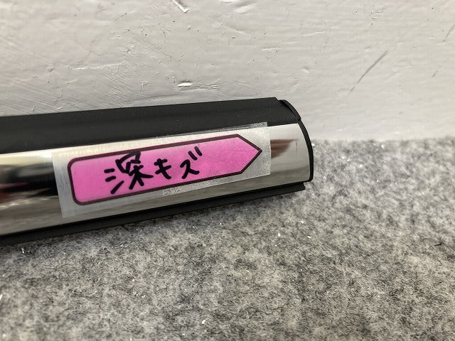 新品!ミニ F60 純正 左 リア ドア ベルトモール 51357390171 メッキ MINI(150410)