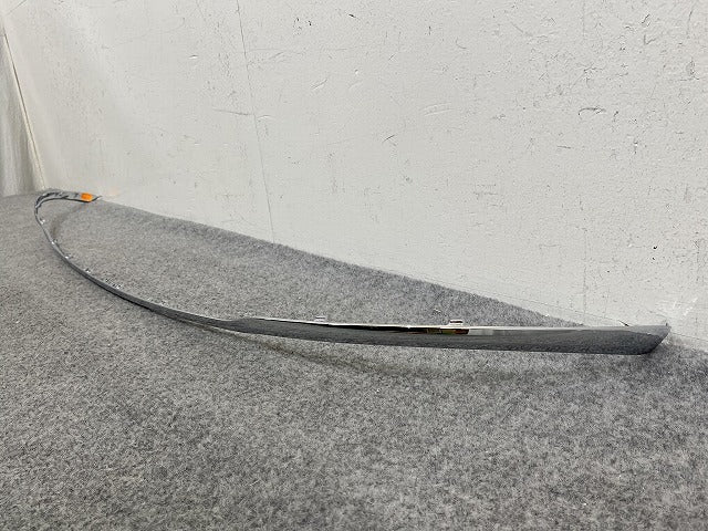新品!Eクラス W213 純正 リア バンパーメッキモール/ガーニッシュ A213 885 03 21 A2138850321 メッキ メルセデスベンツ(150416)