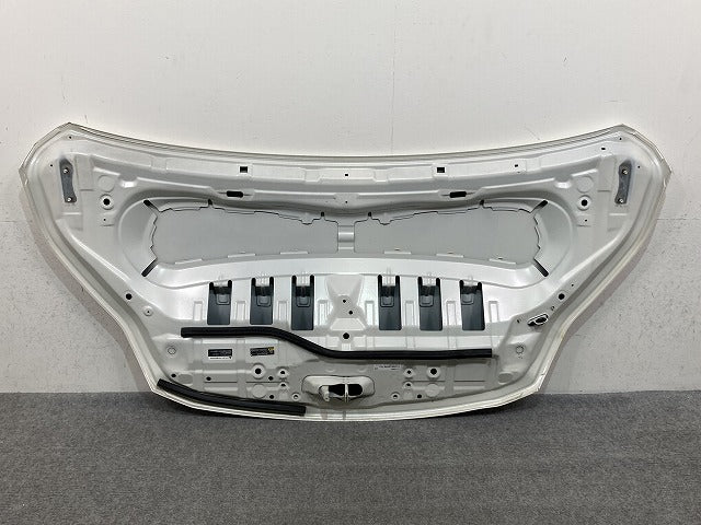 セレナ C27 e-POWER/HC27/HFC27 オーテック/GC27/GNC27 純正 ボンネット/エンジンフード ブリリアントホワイトパール QAB 日産(150422)