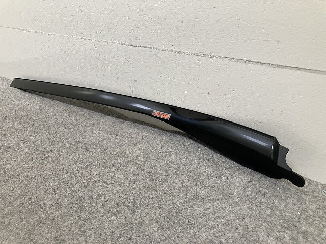 新品!GLAクラス X156 純正 左 Aピラー モール A 156 690 17 00 ブラック ソリッド メルセデスベンツ(150428)