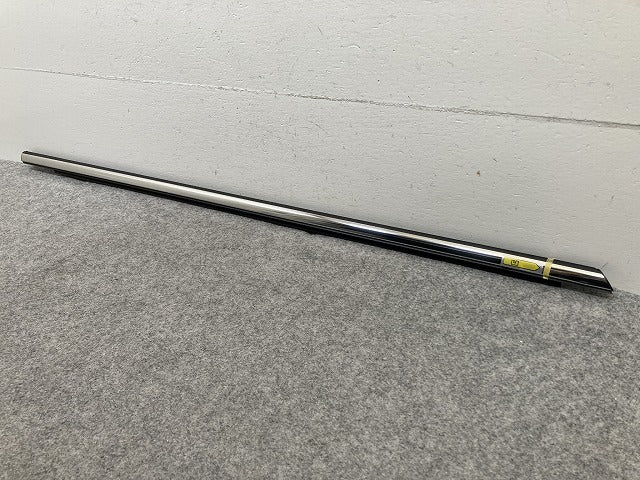 新品!ミニ 5ドア(F55) 純正 右 フロント ドア ベルト モール 51337322514 メッキ MINI(150430)
