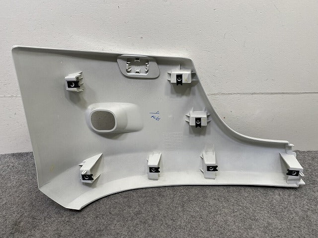 新車取り外し!エルフ 純正 左 フロント バンパー カバー 3X ホワイト ソリッド いすゞ(150434)