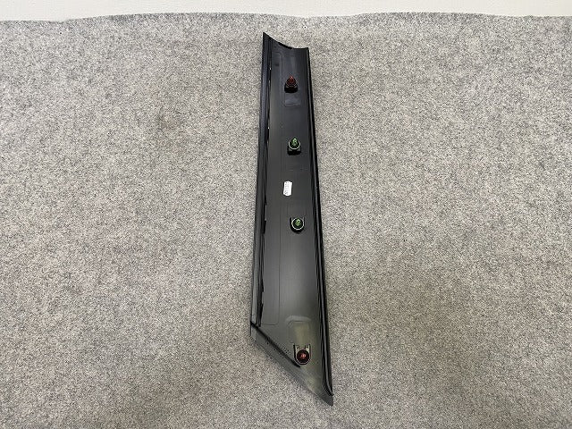 新品!ミニ 3ドア(R56) 純正 サイド Aピラーパネル/Aピラーカバー 141.421-10 51137272583 ブラック ソリッド MINI(150446)