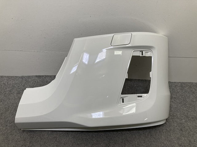 新車取り外し!フォワード FRR90S4 純正 フロント バンパー 4/5X CRG/4X CRG/4/5X CRG 1-86722177-0 ホワイト ソリッド いすゞ(150449)